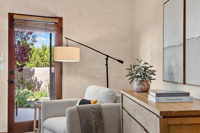 9B Paseo Del Pajaro, Santa Fe, NM 87506