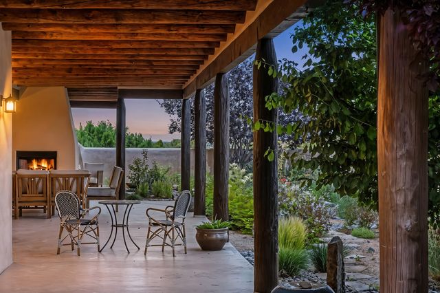 9B Paseo Del Pajaro, Santa Fe, NM 87506