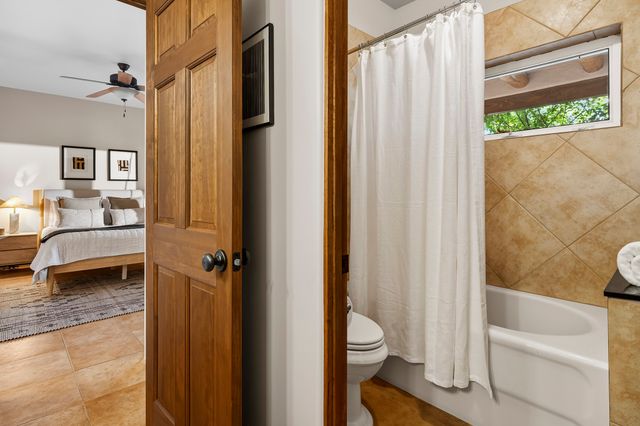 9B Paseo Del Pajaro, Santa Fe, NM 87506