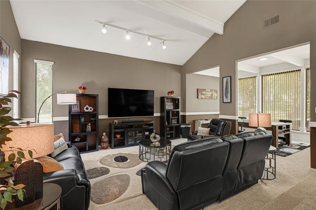111 Springs Edge Drive, Conroe, TX 77356