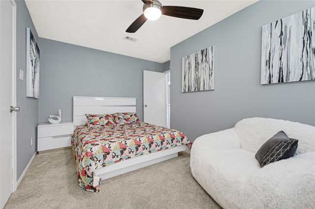 111 Springs Edge Drive, Conroe, TX 77356