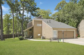 111 Springs Edge Drive, Conroe, TX 77356