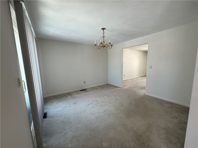 351 New London Avenue 302, Warwick, RI 02886