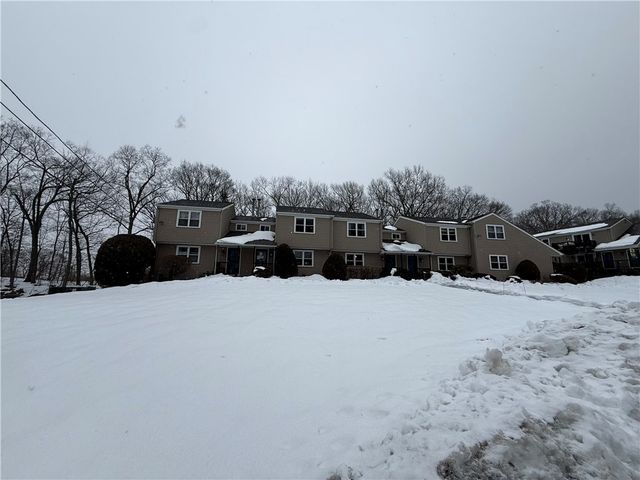 351 New London Avenue 302, Warwick, RI 02886