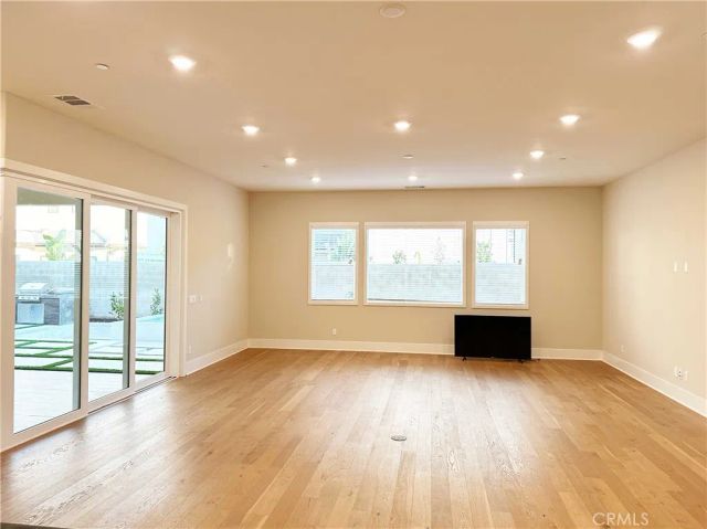 58 Ray, Irvine, CA 92618