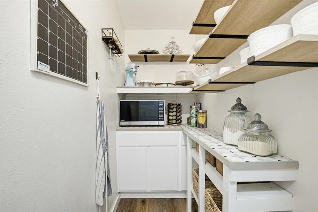 2383 Pinon Rd, Rescue, CA 95672
