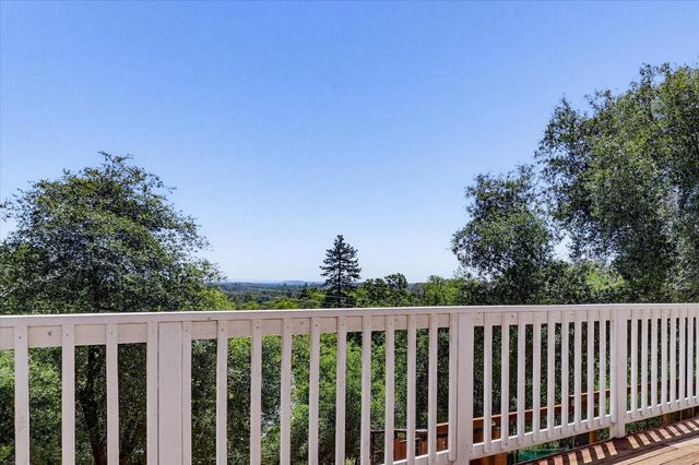 2383 Pinon Rd, Rescue, CA 95672