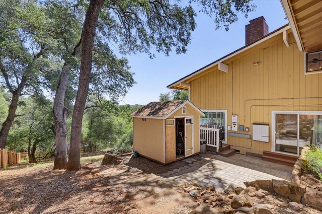 2383 Pinon Rd, Rescue, CA 95672