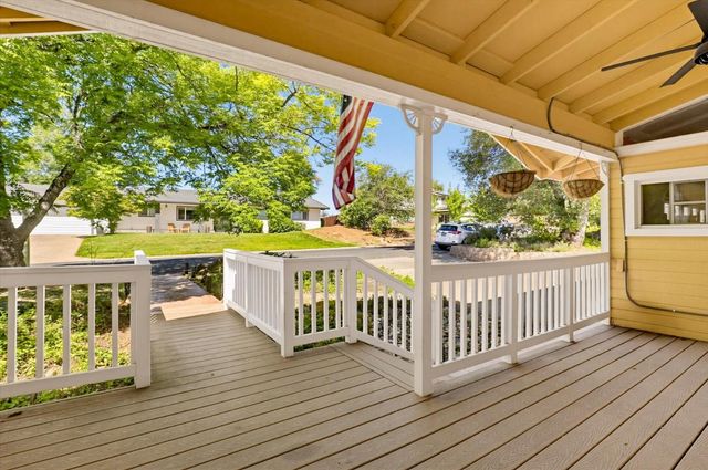 2383 Pinon Rd, Rescue, CA 95672
