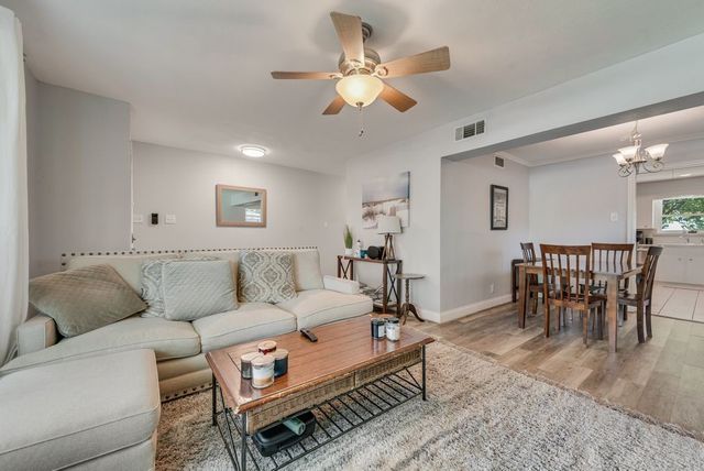 9619 Liptonshire Drive, Dallas, TX 75238