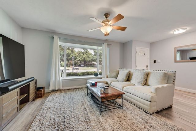 9619 Liptonshire Drive, Dallas, TX 75238