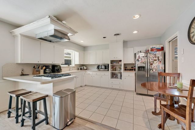 9619 Liptonshire Drive, Dallas, TX 75238
