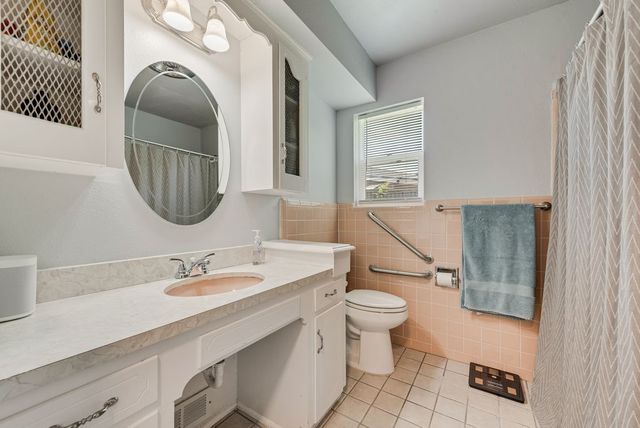9619 Liptonshire Drive, Dallas, TX 75238