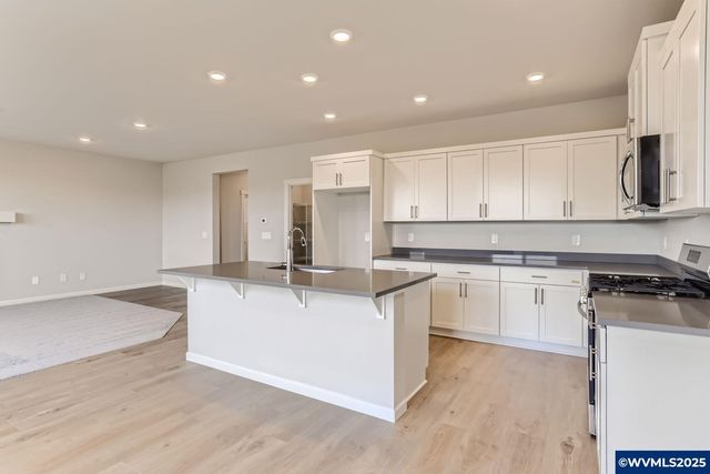 2626 Mount Saint Helens Av SE, Salem, OR 97302