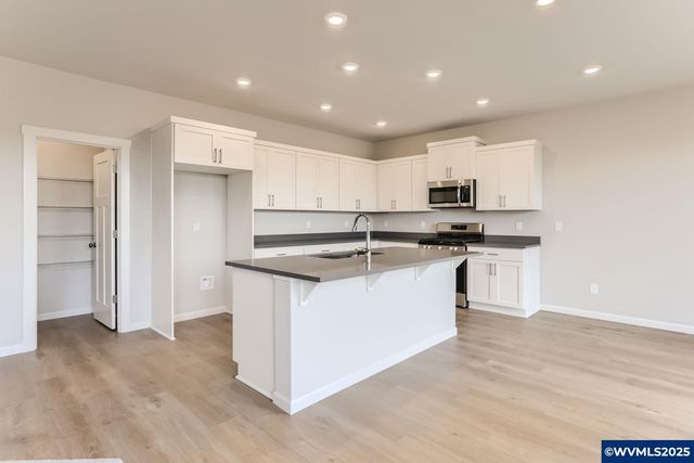 2626 Mount Saint Helens Av SE, Salem, OR 97302