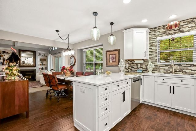 2413 SW RICHWOOD Circle, Blue Springs, MO 64015