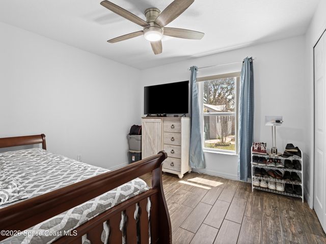 1201 Roslyn Avenue NW, Palm Bay, FL 32907