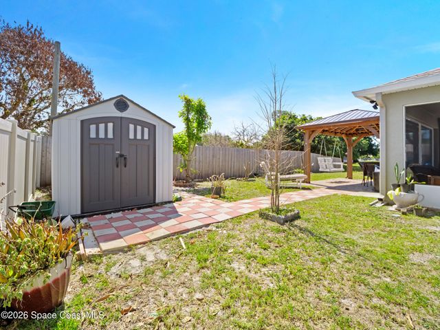 1201 Roslyn Avenue NW, Palm Bay, FL 32907