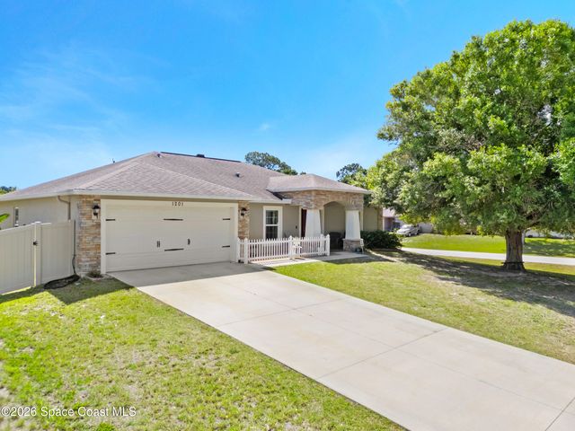 1201 Roslyn Avenue NW, Palm Bay, FL 32907