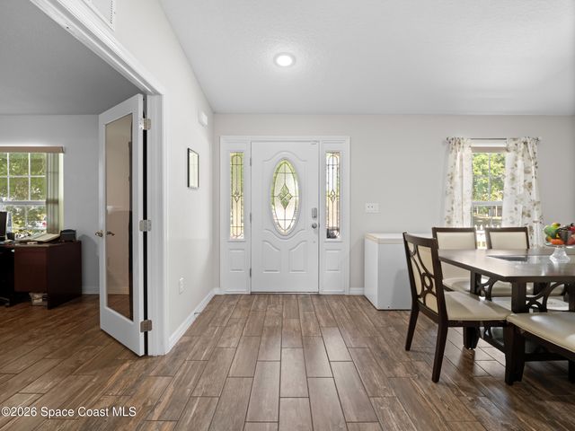 1201 Roslyn Avenue NW, Palm Bay, FL 32907