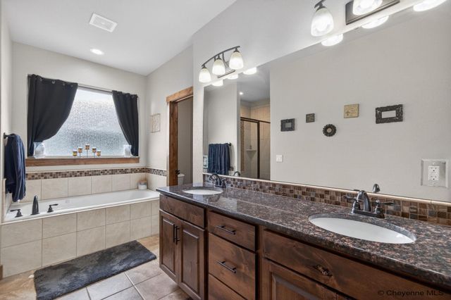 6512 CROSSBOW TRAIL, Cheyenne, WY 82001