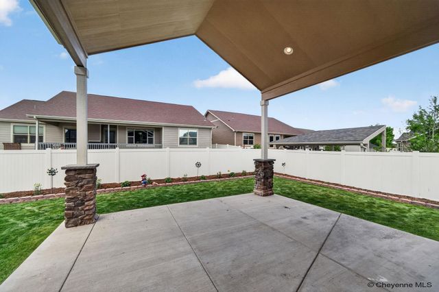 6512 CROSSBOW TRAIL, Cheyenne, WY 82001