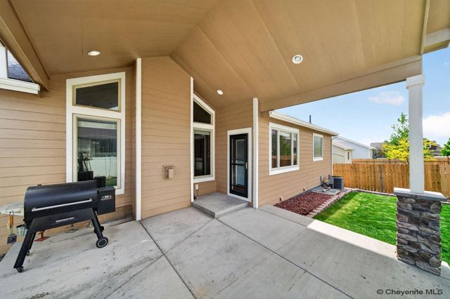 6512 CROSSBOW TRAIL, Cheyenne, WY 82001