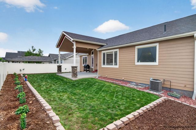 6512 CROSSBOW TRAIL, Cheyenne, WY 82001