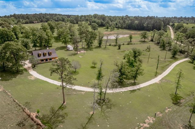 231 Dogwood Hill Trail, Groveton, TX 75845
