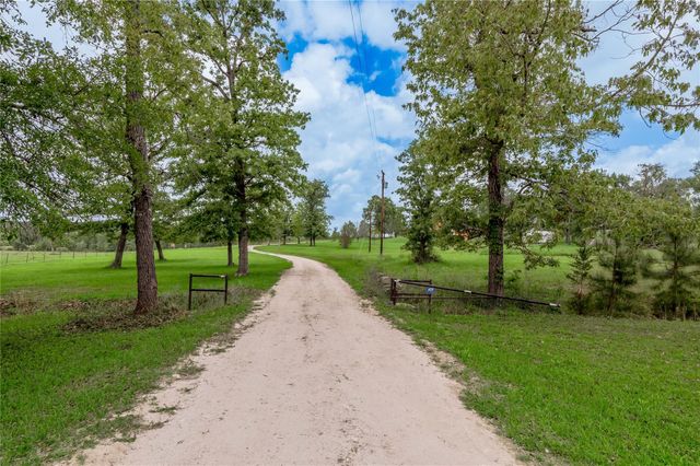 231 Dogwood Hill Trail, Groveton, TX 75845