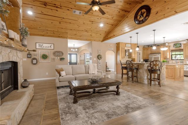 231 Dogwood Hill Trail, Groveton, TX 75845