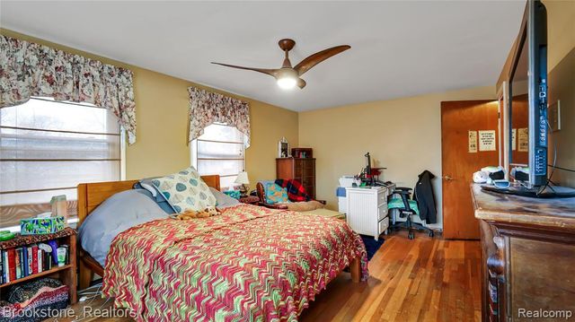 36762 Harwick Court, Clinton Township, MI 48035