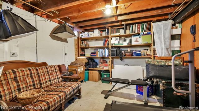 36762 Harwick Court, Clinton Township, MI 48035