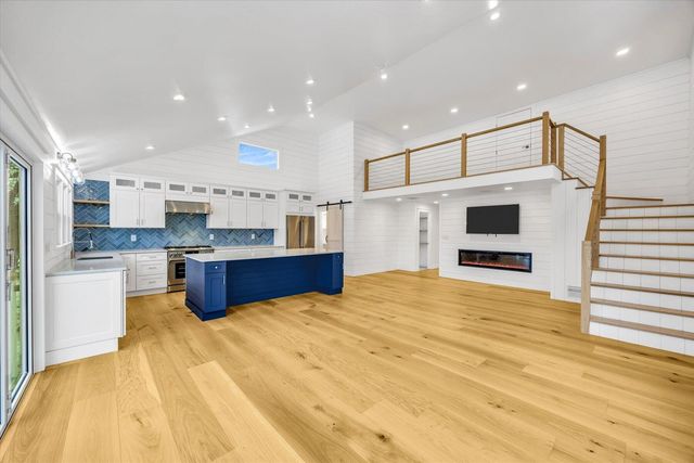 531 Menauhant Road, East Falmouth, MA 02536