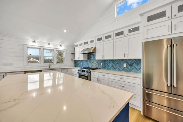 531 Menauhant Road, East Falmouth, MA 02536