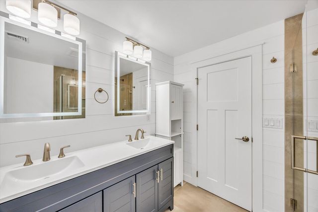 531 Menauhant Road, East Falmouth, MA 02536