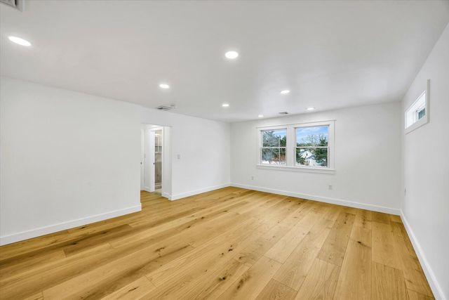 531 Menauhant Road, East Falmouth, MA 02536