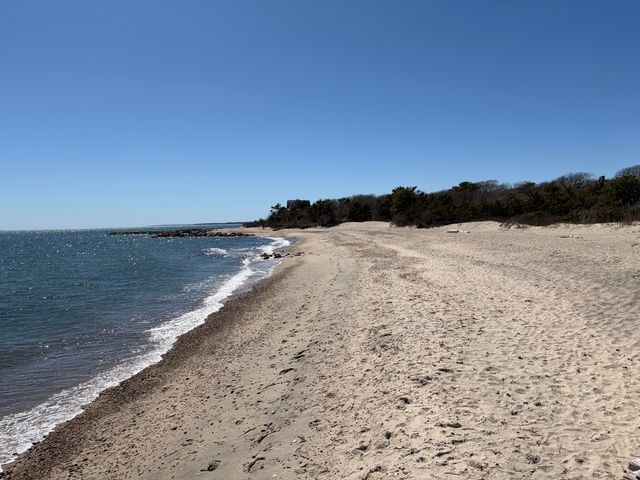 531 Menauhant Road, East Falmouth, MA 02536