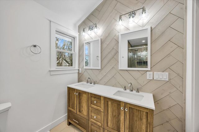 531 Menauhant Road, East Falmouth, MA 02536