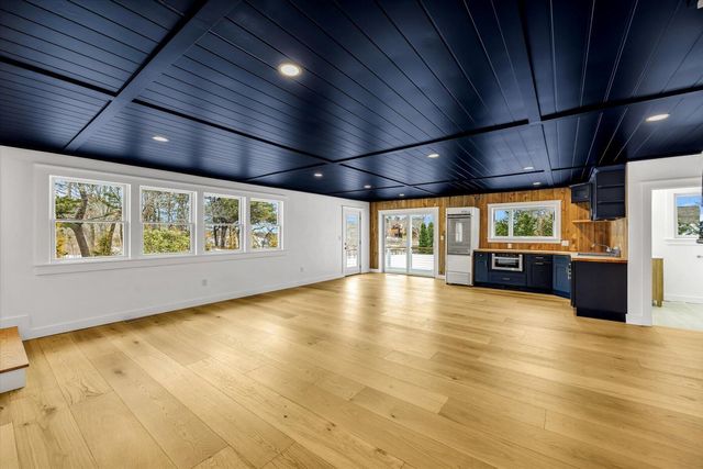 531 Menauhant Road, East Falmouth, MA 02536