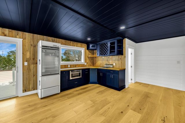 531 Menauhant Road, East Falmouth, MA 02536