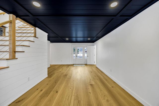 531 Menauhant Road, East Falmouth, MA 02536