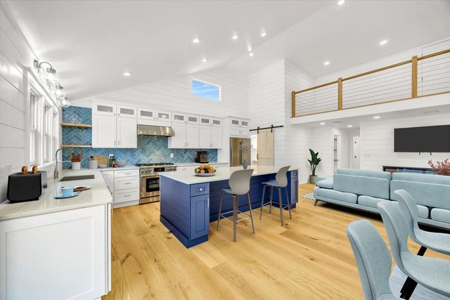 531 Menauhant Road, East Falmouth, MA 02536