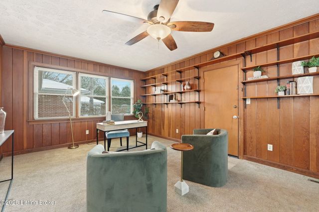 6312 Limewood Cir, Louisville, KY 40222