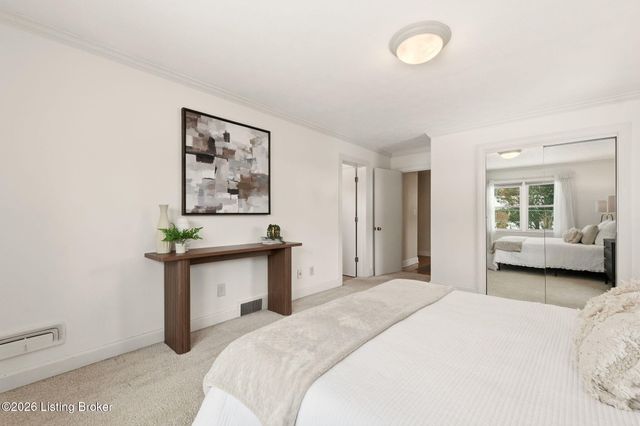 6312 Limewood Cir, Louisville, KY 40222