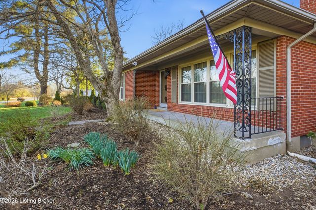 6312 Limewood Cir, Louisville, KY 40222