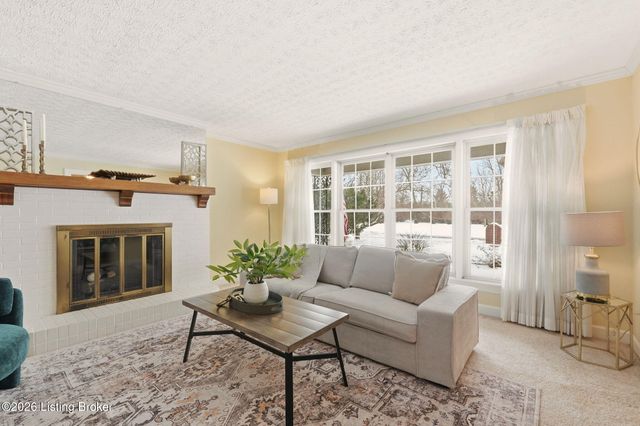 6312 Limewood Cir, Louisville, KY 40222