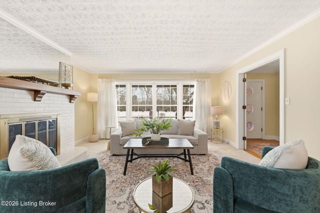 6312 Limewood Cir, Louisville, KY 40222