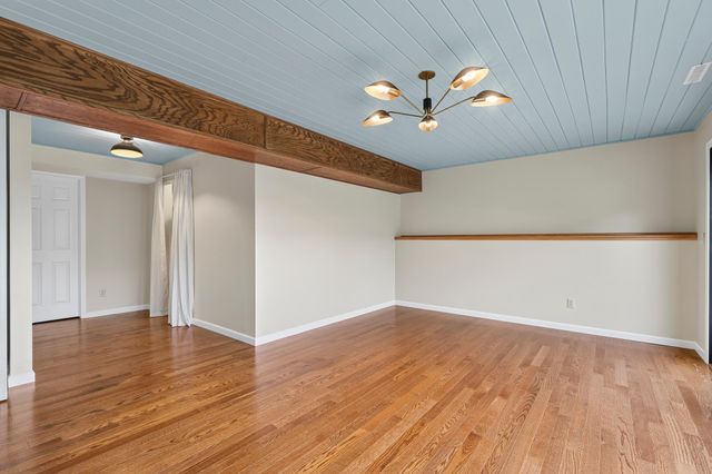 614 37th Street SW, Rochester, MN 55902
