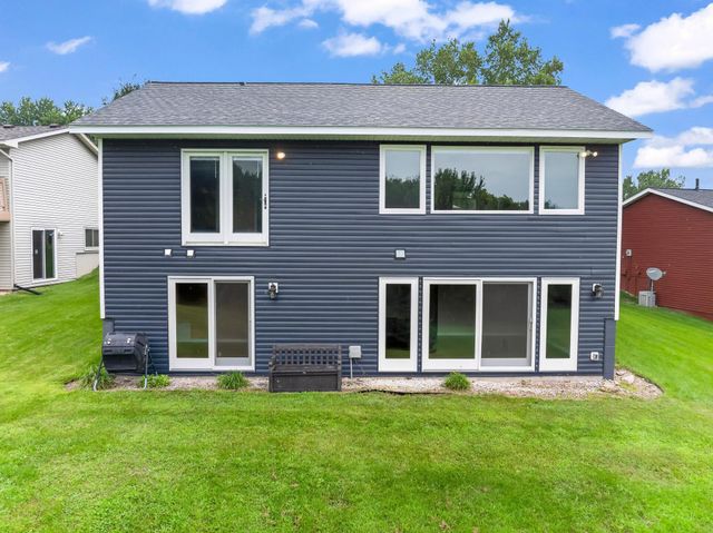 614 37th Street SW, Rochester, MN 55902